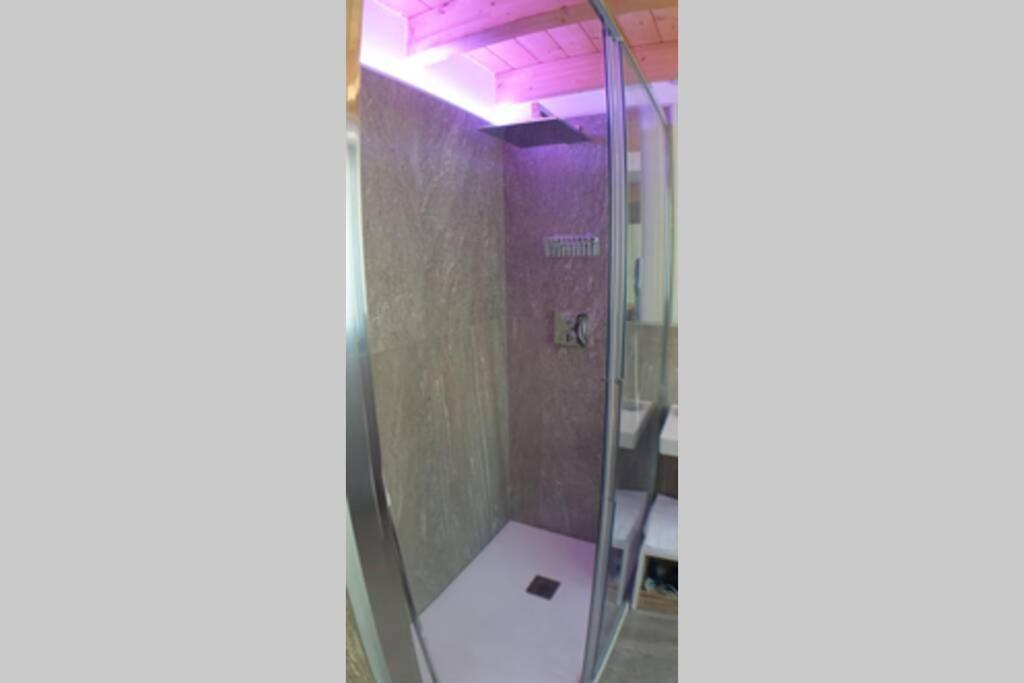 Ferienwohnung La Finestra Sul Fiume-Graziosa Mansarda.Cir 014O74 Val Masino Exterior foto
